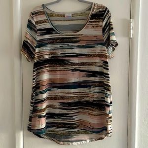 Lularoe tshirt